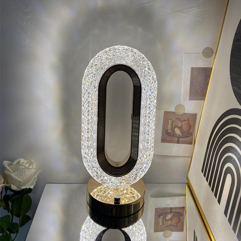 Lampe de table AYURAA en cristal pour une touche élégante