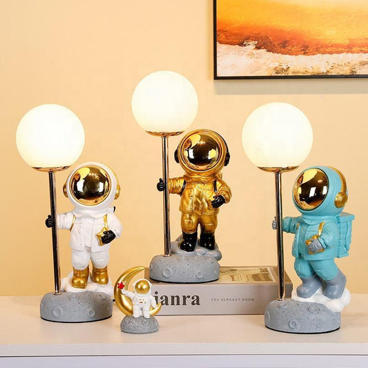 Lampe  Astronaute en Résine : Éclairage Créatif et Inspirant pour Chambre d'Enfant