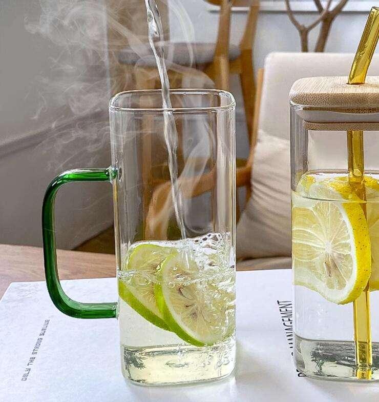 Mug en Verre avec Couvercle et Paille 400 ML Un Plaisir Visuel