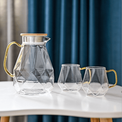 Ensemble Pichet en Verre Borosilicaté avec 4 Tasses Assorties : Élégance, Durabilité et Polyvalence Réunies