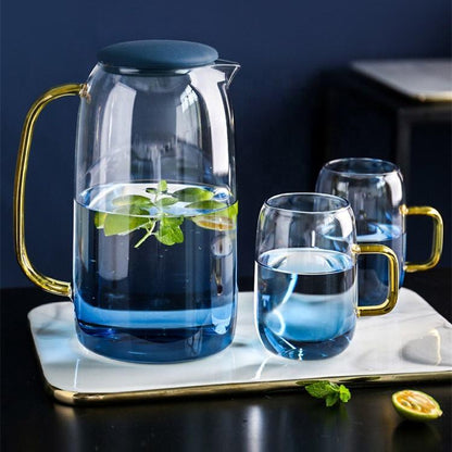 Ensemble de Service en Verre : Carafe avec Couvercle et Verres Assortis - Élégance et Praticité pour vos Boissons